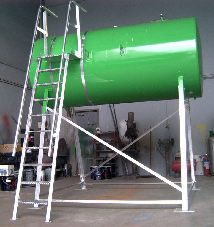 Adding-a-ladder-to-an-existing-tank-uai-720x765 (1)